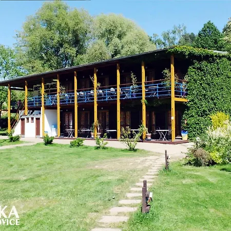 Lavka Park Skochovice Hotel *