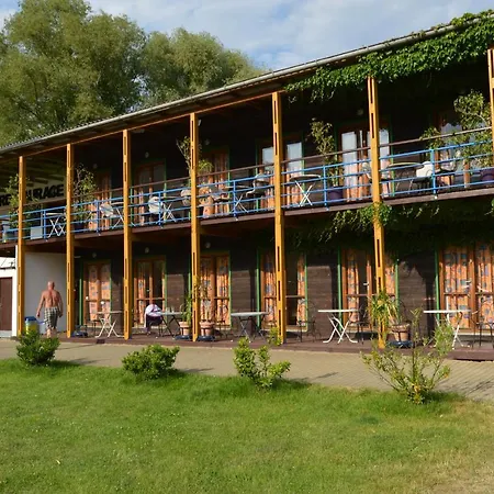 Hotel Lavka Park Skochovice *