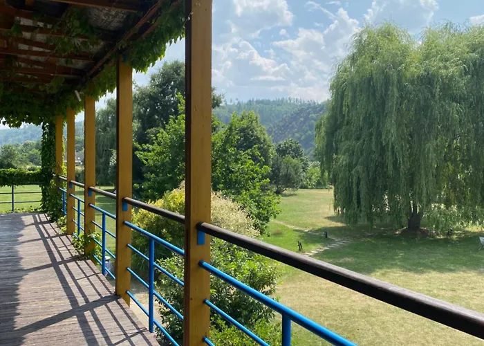 Lavka Park Skochovice * Vrané nad Vltavou